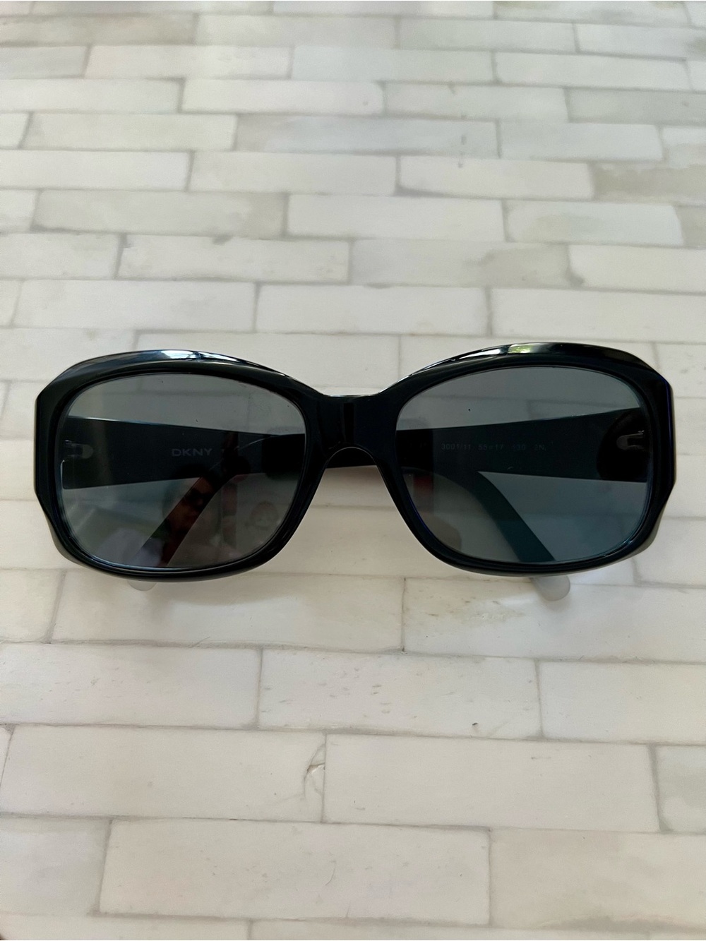 DKNY Women's Prescription Black Rectangular Sunglasses 55•17•130 Donna Karan